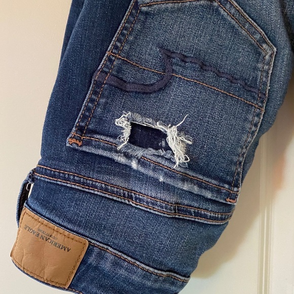 Ripped American Eagle Denim Jeans - Picture 5 of 13